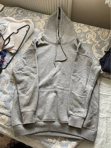 Gri Sweatshirt