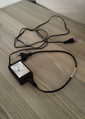  Beden Renk HP Siyah AC Güç Adaptörü 0957-2286