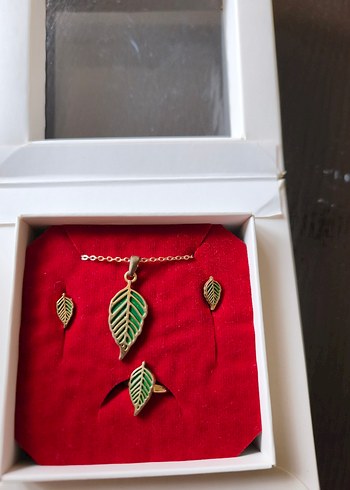 Altın Renkli Mini Yaprak Desenli Zincirli set takım - Görsel 2