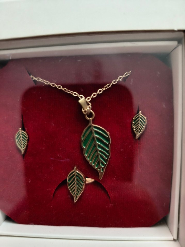 Altın Renkli Mini Yaprak Desenli Zincirli set takım - Görsel 5