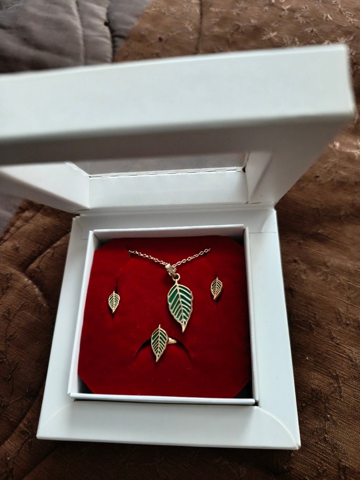 Altın Renkli Mini Yaprak Desenli Zincirli set takım - Görsel 3