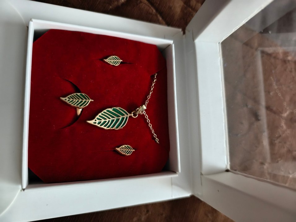 Altın Renkli Mini Yaprak Desenli Zincirli set takım - Görsel 4