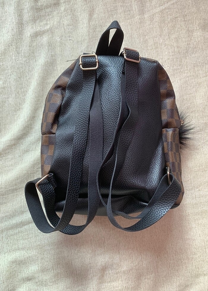 Sırt çantası - Görsel 2