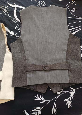 Düğmeli Klasik Gri ve Beyaz Yelek - Görsel 8