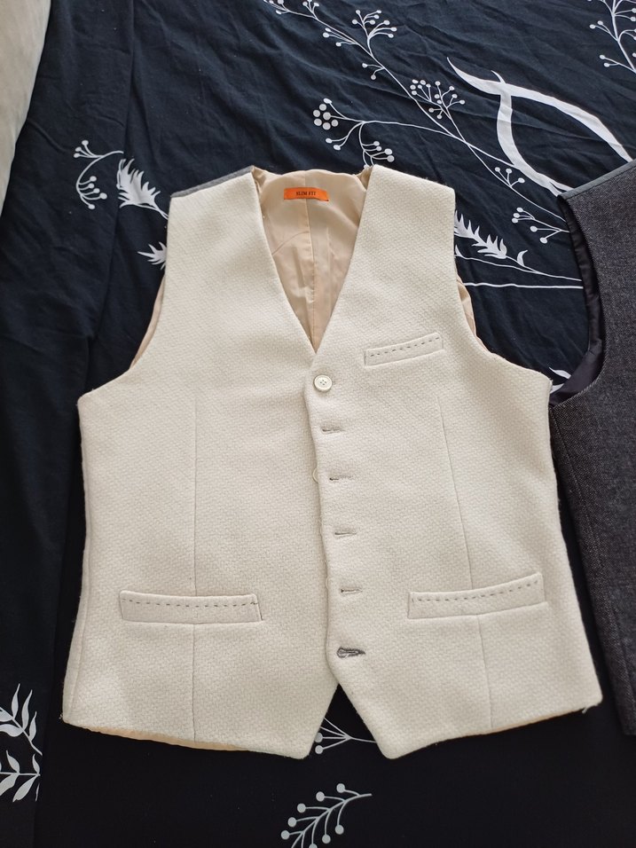 Düğmeli Klasik Gri ve Beyaz Yelek - Görsel 2