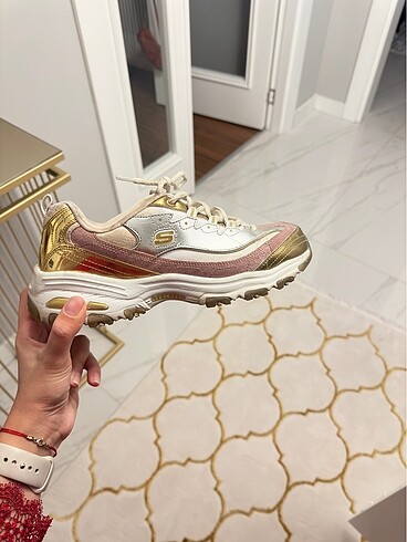 40 Beden çeşitli Renk Skechers ayakkabı