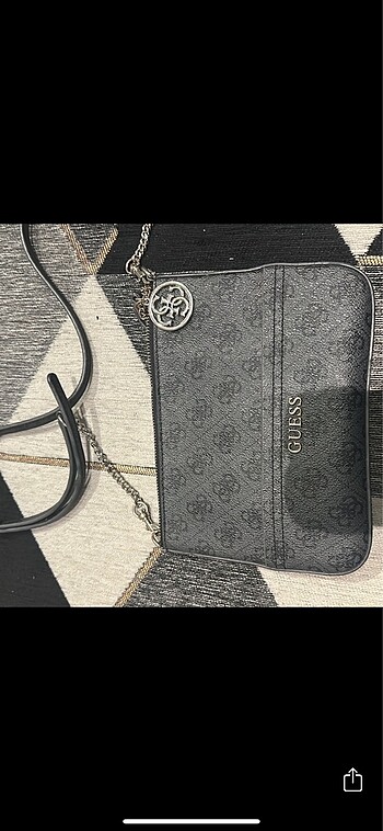Guess canta