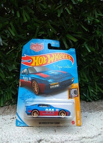 Hot wheels '89 porsche 944 turbo
