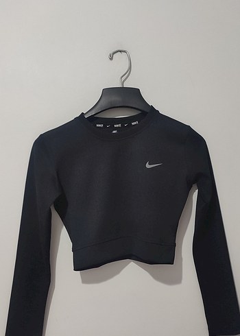 Nike Siyah Crop Top Uzun Kollu