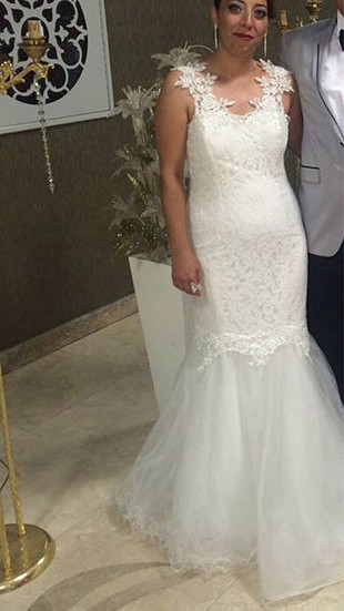 Abiye 2 saat giyildi 36 38 bedene uyar giyildiğinde 57 kilodayd
