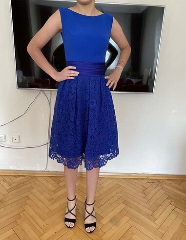 Saks Mavisi şık elbise