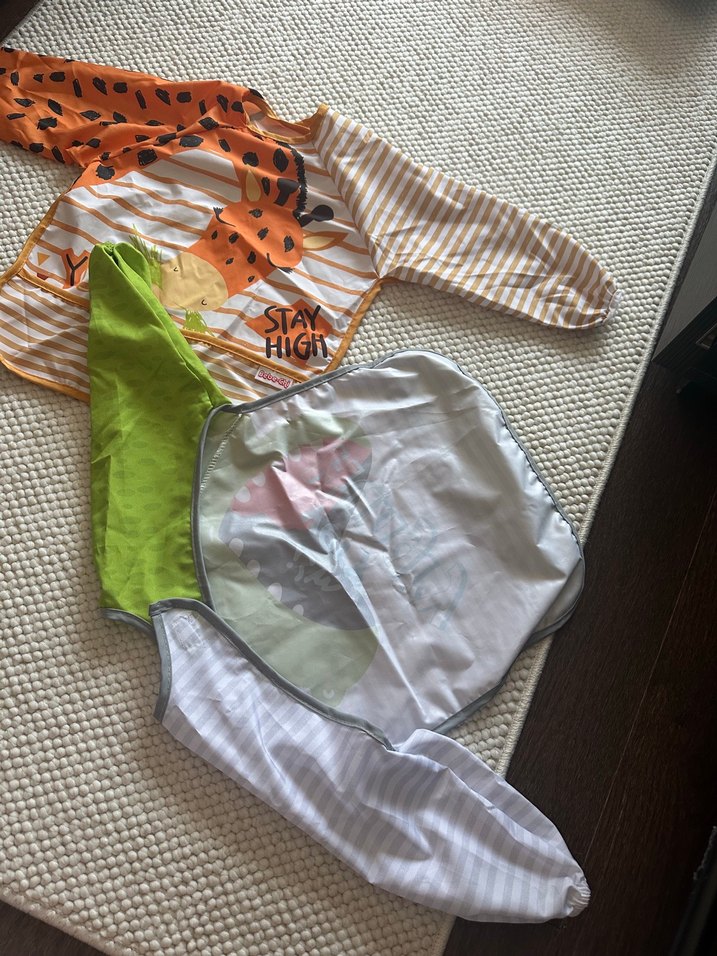 Renkli Baskılı Bebek Önlükleri - Görsel 3