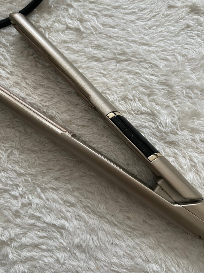 Bej ve Gri Saç Düzleştirici - Görsel 3