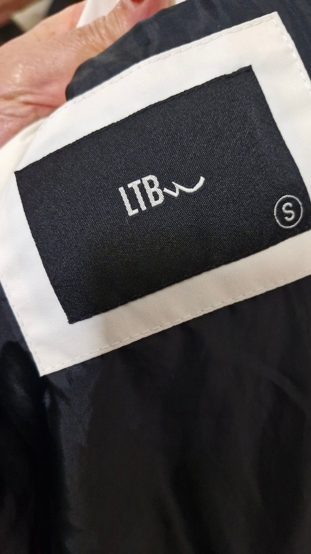 Beyaz Kadın Kışlık Orta Boy Mont - Görsel 5