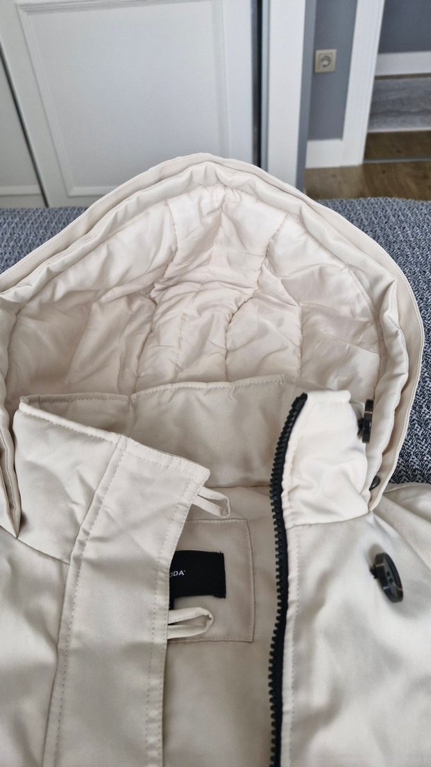 Kadın Kışlık Mont - Görsel 3