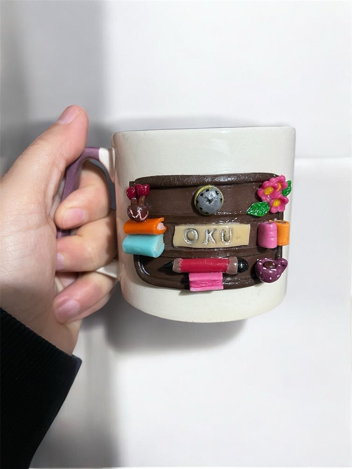 Renkli Detaylı OKU Yazılı Seramik Kupa - Görsel 2