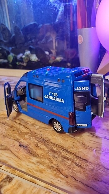  Beden Renk Jandarma Minibus