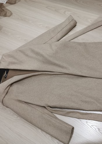 Zara Kapüşonlu Bej Kaban - Görsel 3