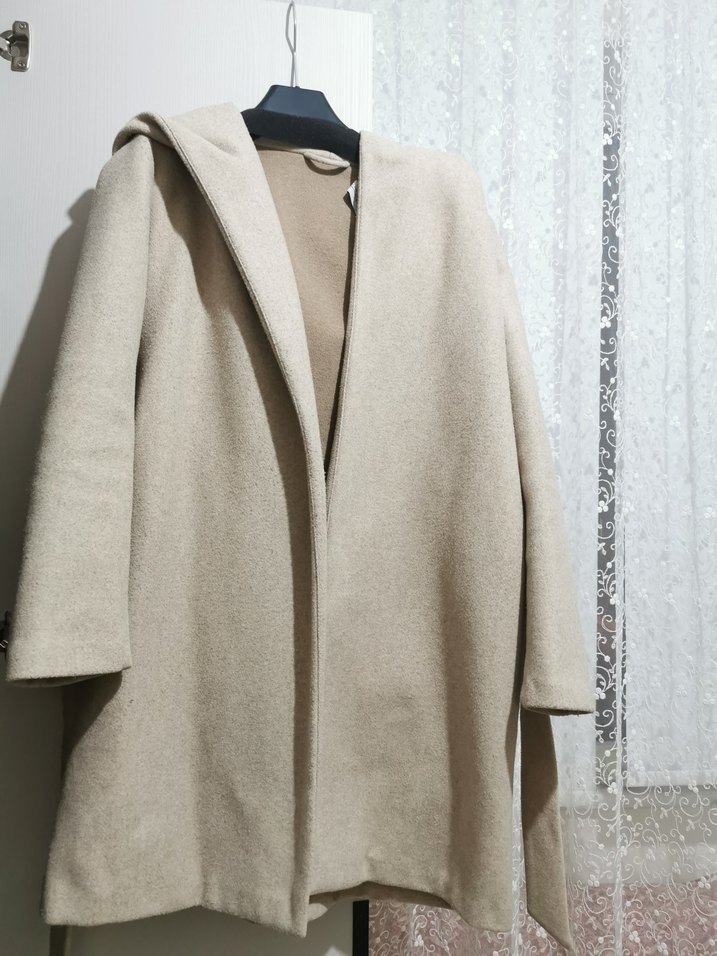 Zara Kapüşonlu Bej Kaban - Görsel 5