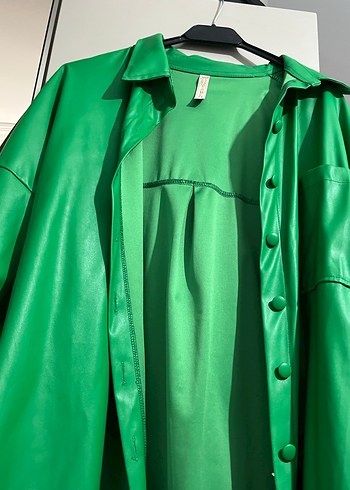 Düğmeli Uzun Yeşil Deri Kadın Ceket - Görsel 2