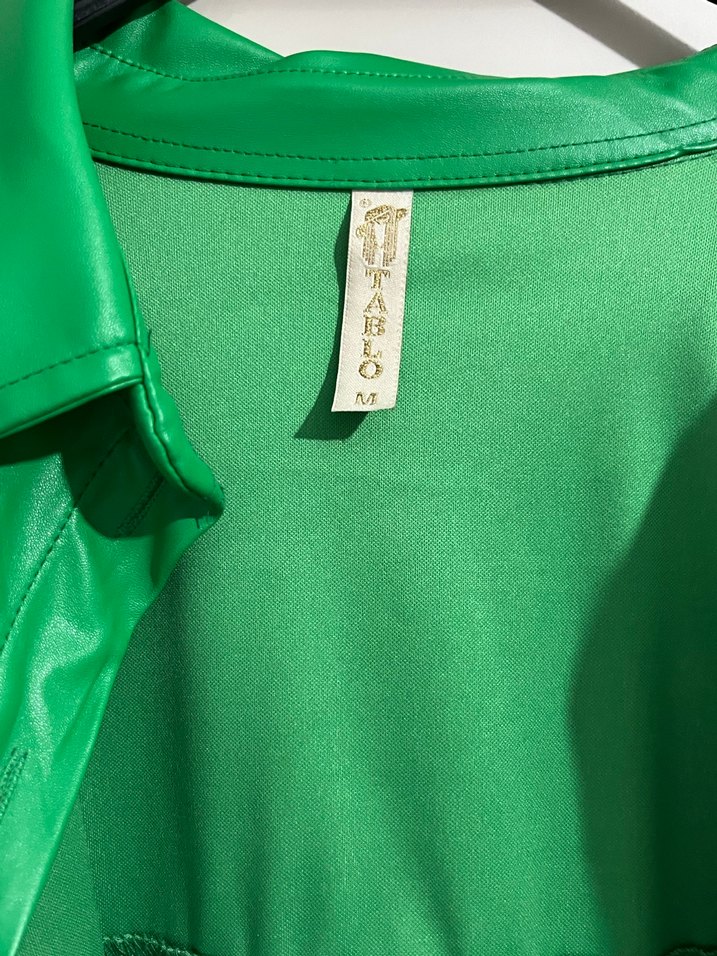 Düğmeli Uzun Yeşil Deri Kadın Ceket - Görsel 3