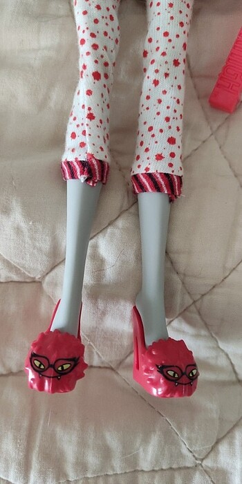  Beden Monster high