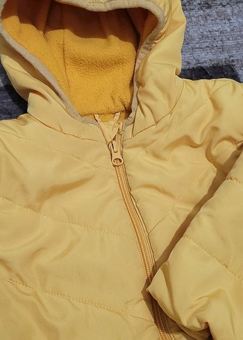 Sarı Kapüşonlu Unisex Çocuk Mont - Görsel 2