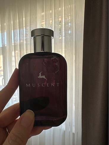 Beden Muscent( Balenciaga Paris)