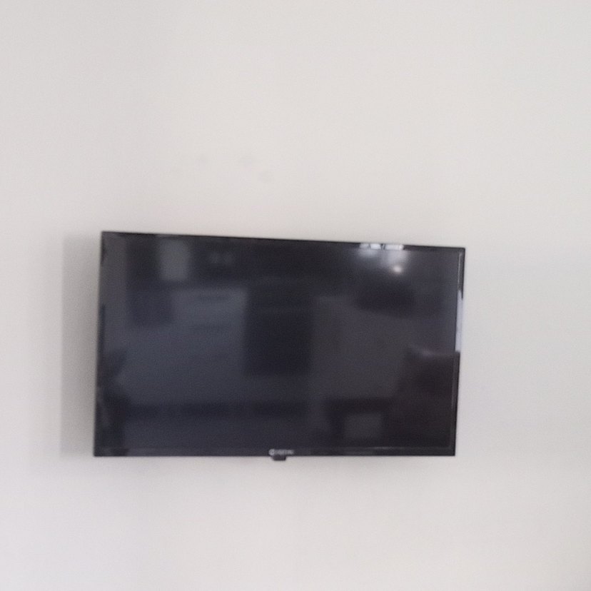 Siyah Duvar Monteli televizyon - Görsel 2