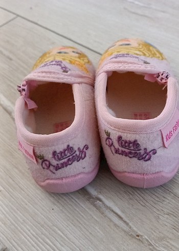 Kız Çocuk Pembe Baskılı Fermuarlı Ev Terliği - Görsel 3