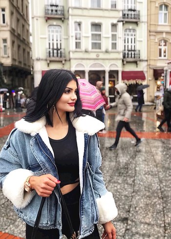 Kürk Detaylı Beyaz Batik Desenli Kot Ceket