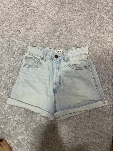 Pull n bear şort mom