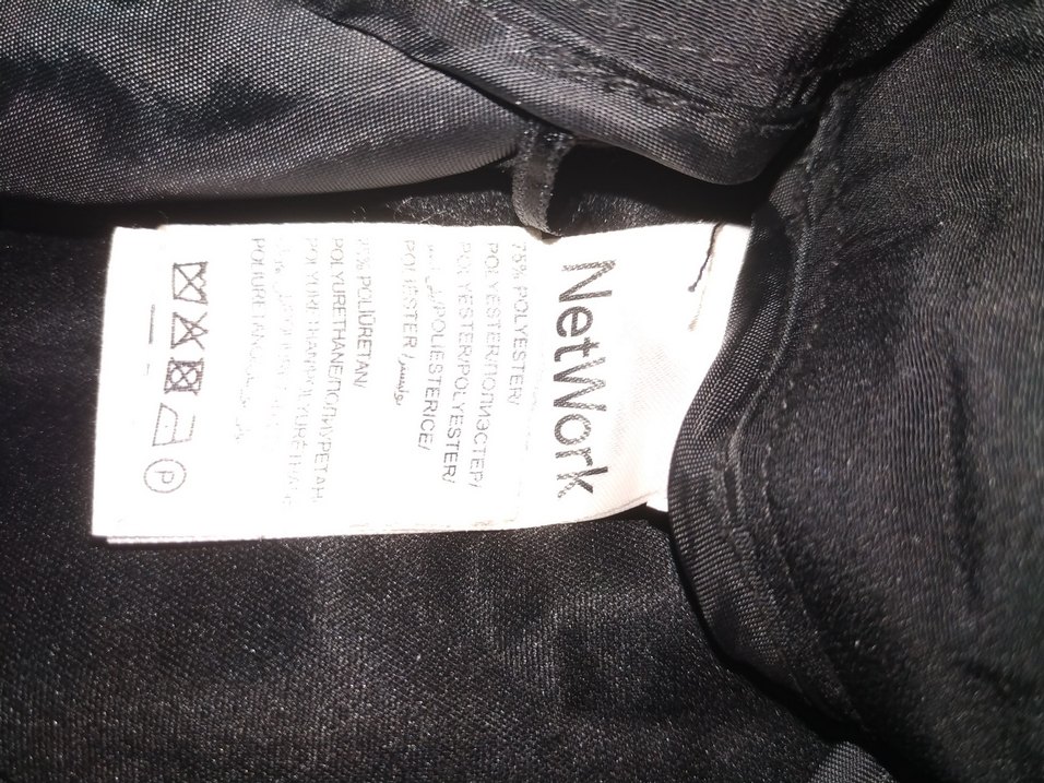 Parlak Siyah Gotik Bel Detaylı  yırtmaslı

i Etek - Görsel 4