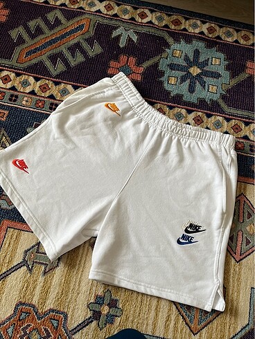 Nike short