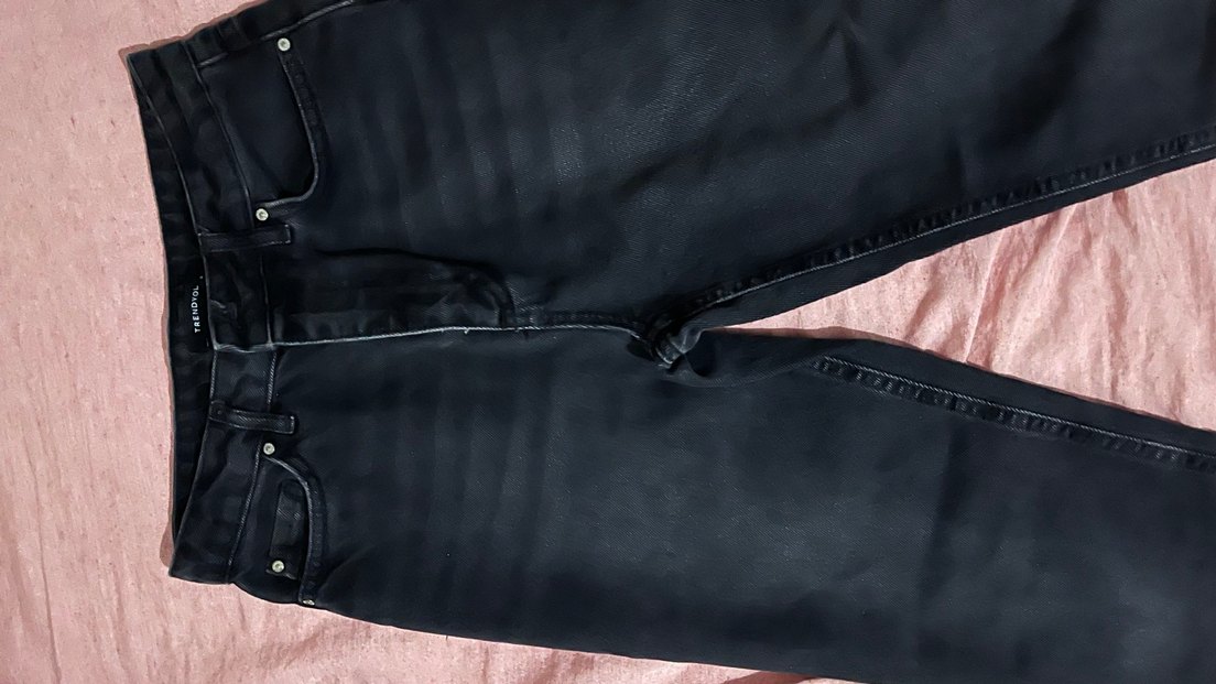 Trendyolmilla siyah kot pantolon - Görsel 4