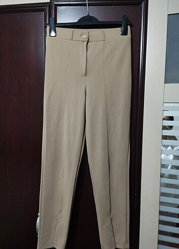 Krem pantalon