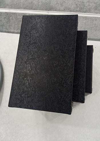 Siyah Deri 3 mu sehpa çok iyi durumda hiç kusuru yok - Görsel 2