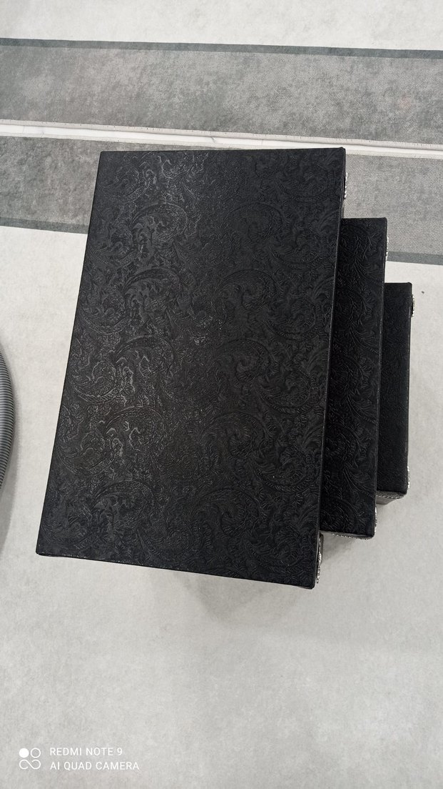 Siyah Deri 3 mu sehpa çok iyi durumda hiç kusuru yok - Görsel 2