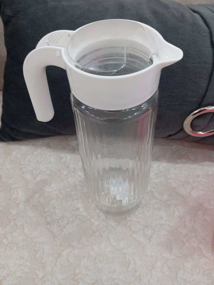 Beyaz Kapaklı Cam Sürahi - Görsel 3