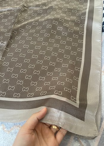 Gucci Gucci vual ipek şal