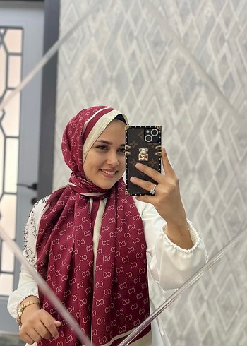 Beden Gucci vual ipek şal