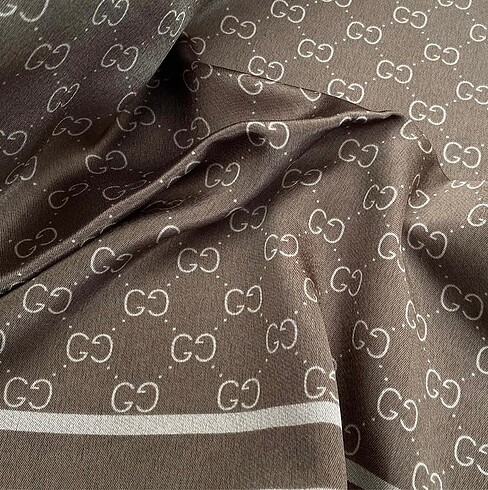 Diğer Gucci vual ipek eşarp