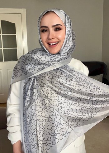 Gri Desenli Kadın Şal