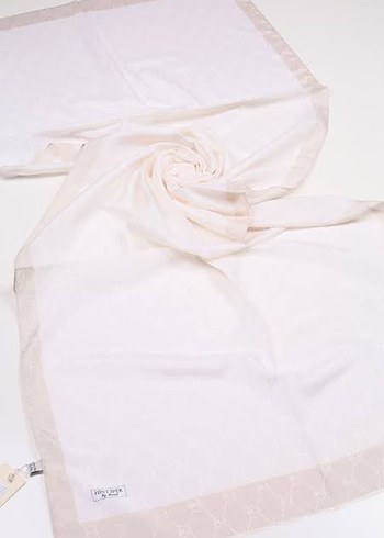 Hint ipek monogram şal