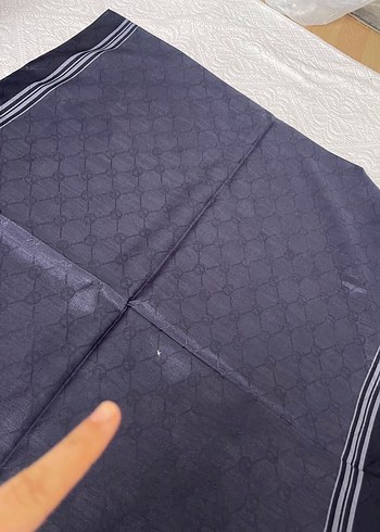 Hint ipek monogram şal - Görsel 5