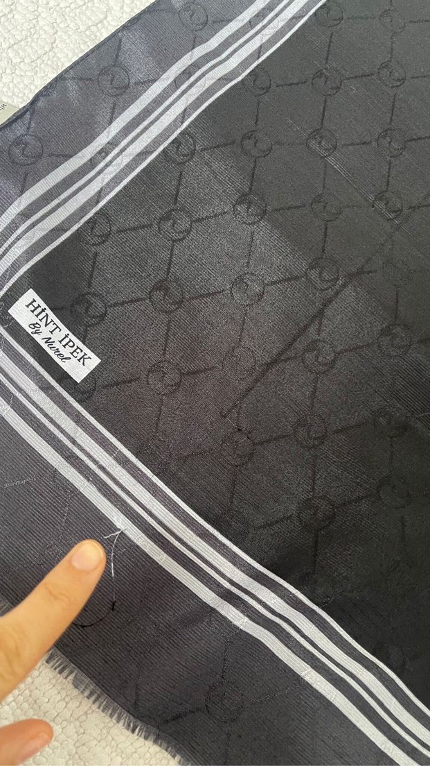 Hint ipek monogram şal - Görsel 5