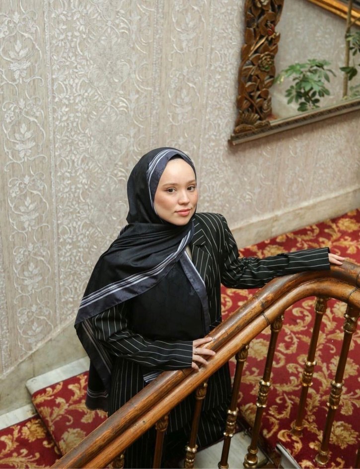 Hint ipek monogram şal - Görsel 3