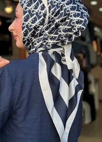 Dior vual ipek eşarp - Görsel 2
