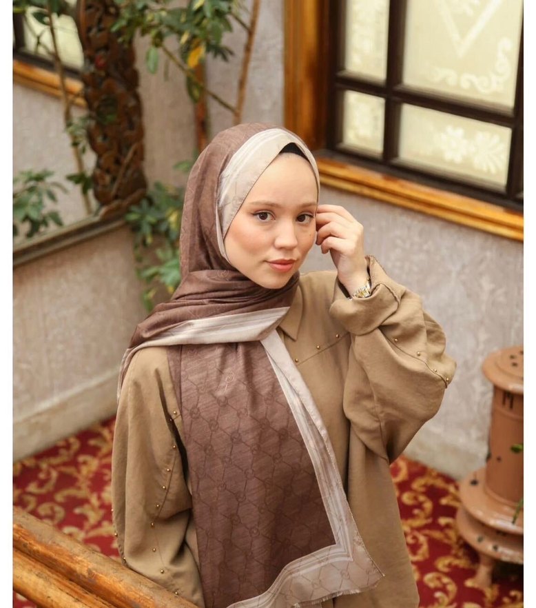 Hint ipek monogram şal - Görsel 4