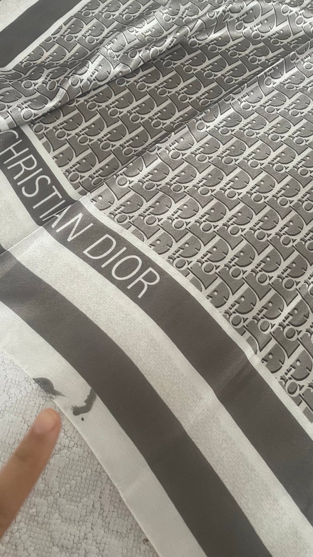 Dior vual ipek eşarp - Görsel 3